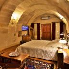 Двухместный (Улучшенный каменный номер), Harman Cave Hotel