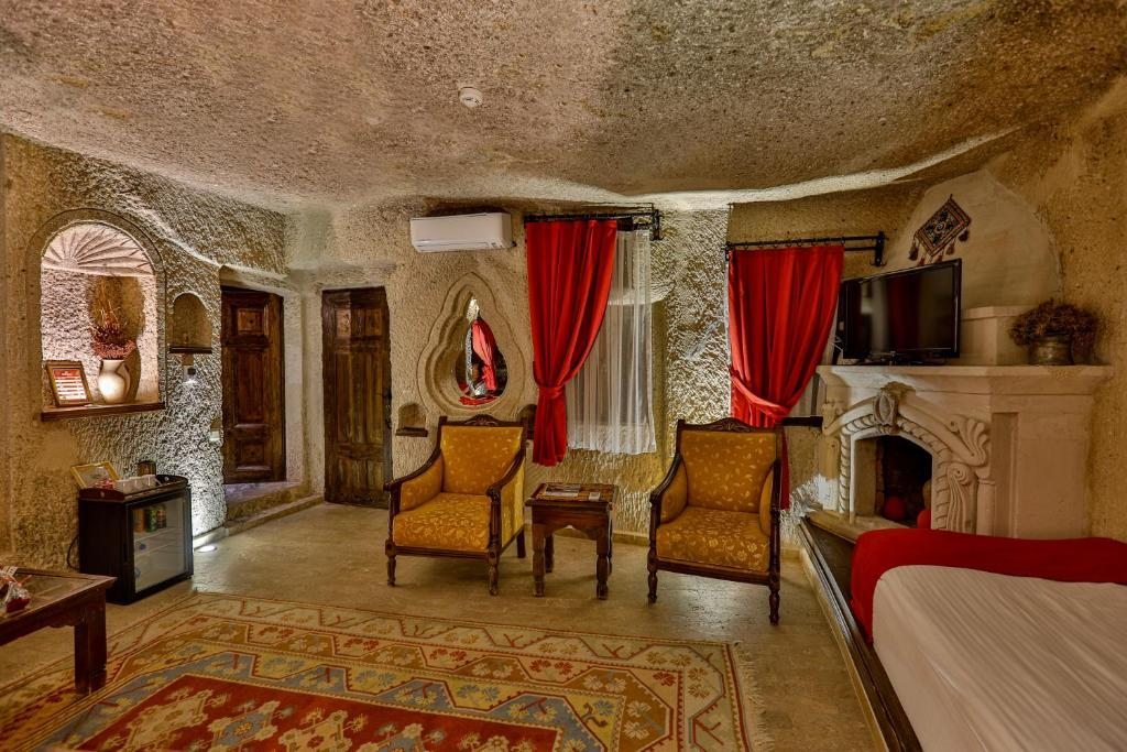 Трехместный (Роскошный трехместный номер), Hidden Cave Hotel