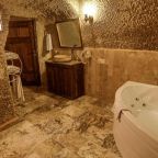 Трехместный (Роскошный трехместный номер), Hidden Cave Hotel