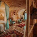 Двухместный (Люкс «Султан» в пещере), Holiday Cave Hotel