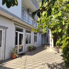 Сад, Гостевой дом На Ленина