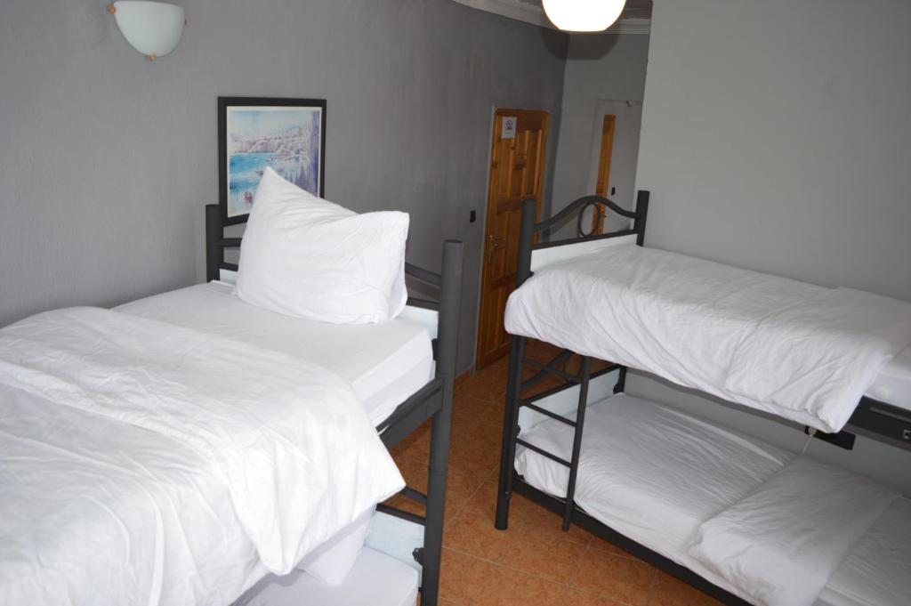 Номер (Кровать в общем 6-местном номере для мужчин и женщин) хостела Hostel Terra Vista, Гереме