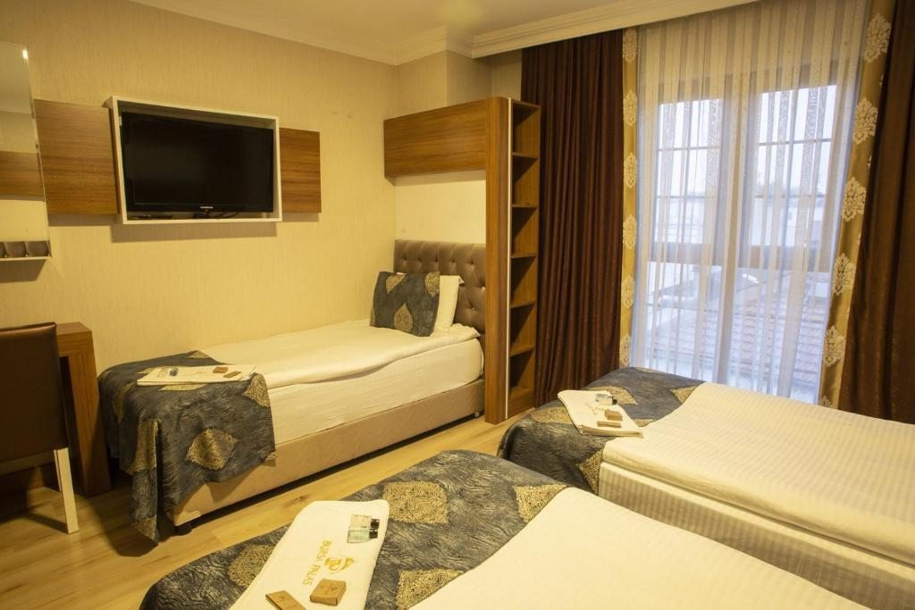 Трехместный (Стандартный трехместный номер) отеля Bursa Palas Hotel, Бурса