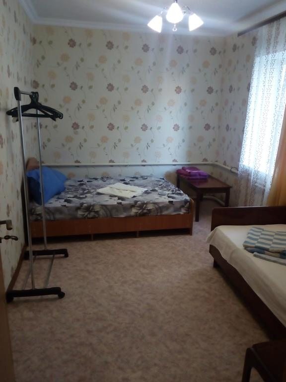 Номер (Дом с 2 спальнями) дома для отпуска  В Витязево