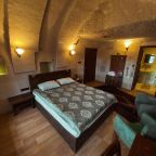 Двухместный (Улучшенный двухместный номер с 1 кроватью), Lalezar Cave Hotel