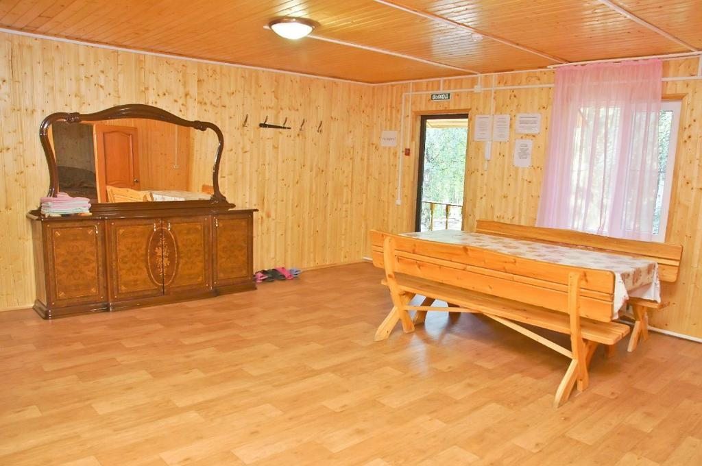 Апартаменты (Апартаменты с 3 спальнями) базы отдыха Северное Сияние, Вологда