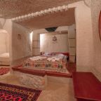 Трехместный (Трехместный номер в пещере), Local Cave House Hotel