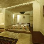 Трехместный (Трехместный номер в пещере), Local Cave House Hotel