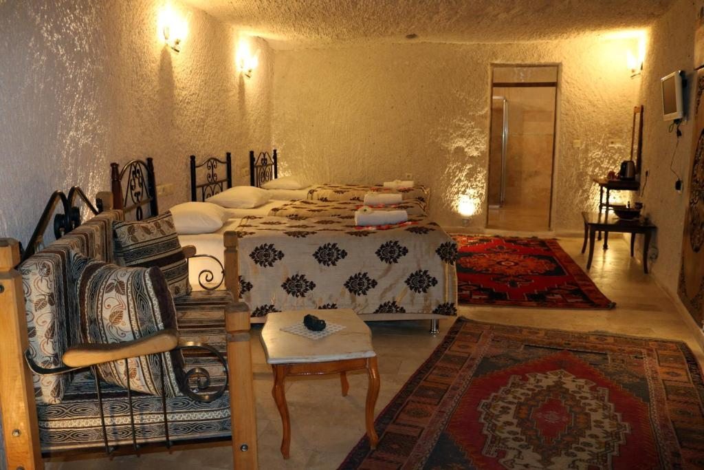 Трехместный (Трехместный номер "Пещера") отеля Melek Cave Hotel, Гереме