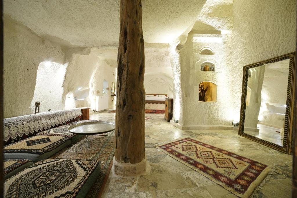 Двухместный (Большой двухместный номер с 1 кроватью), Melek Cave Hotel