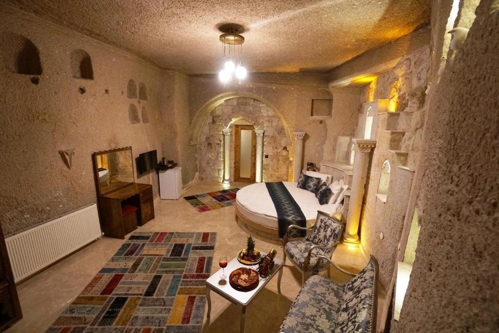 Сьюит (Люкс с кроватью размера «queen-size») отеля Roma Cave Suite, Гереме