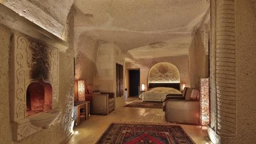 Сьюит (Суперлюкс «в пещере») отеля Roma Cave Suite, Гереме