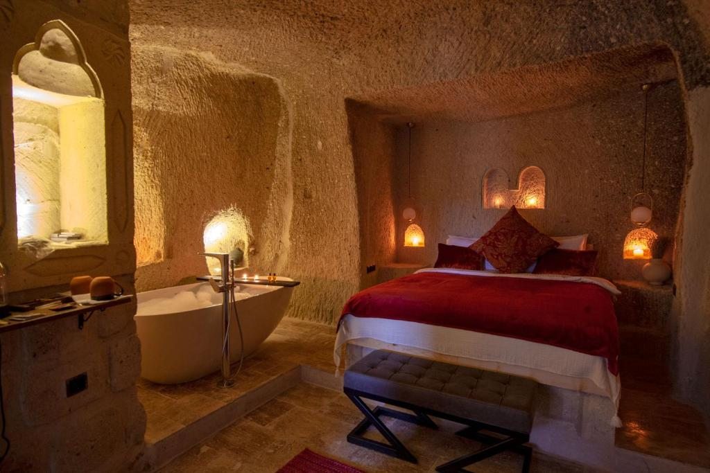 Двухместный (Двухместный номер Делюкс с 1 кроватью и ванной) отеля Sato Cave Hotel Cappadocia, Гереме