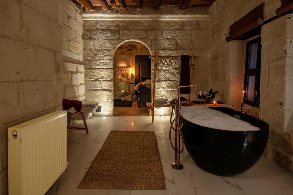 Двухместный (Двухместный номер Делюкс с 1 кроватью и ванной), Sato Cave Hotel Cappadocia