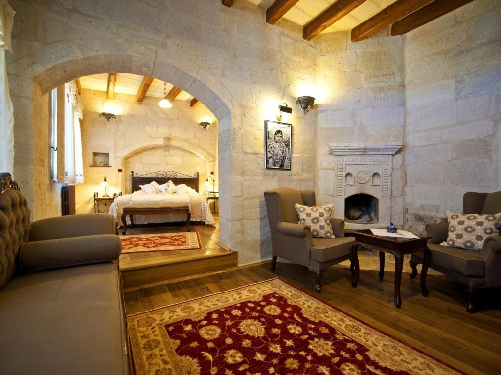 Двухместный (Каменный люкс с кроватью размера «king-size») отеля Terra Cave Hotel, Гереме