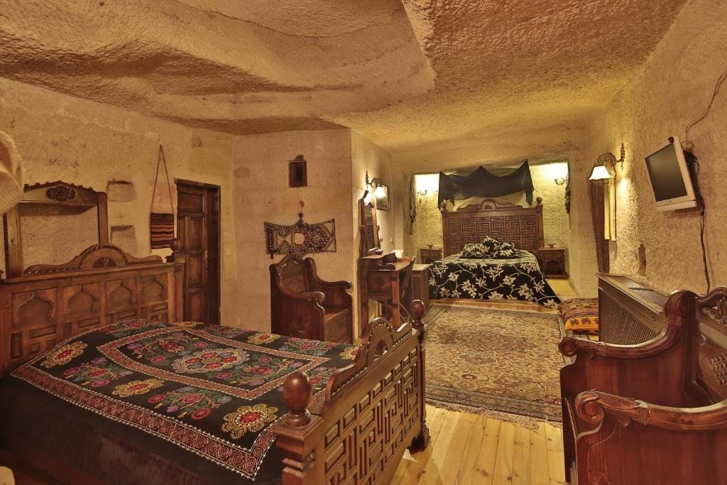 Трехместный (Трехместный номер Делюкс) отеля Travel Inn Cave Hotel, Гереме