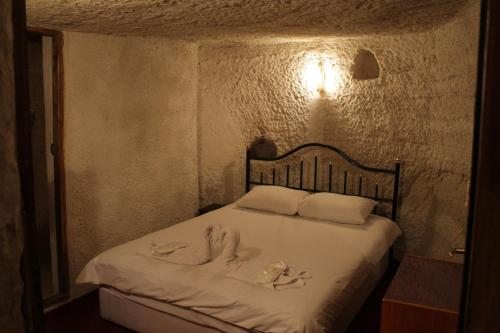 Двухместный (Стандартный двухместный номер в пещере с 1 кроватью) отеля Yasin's Place Cave Hotel, Гереме