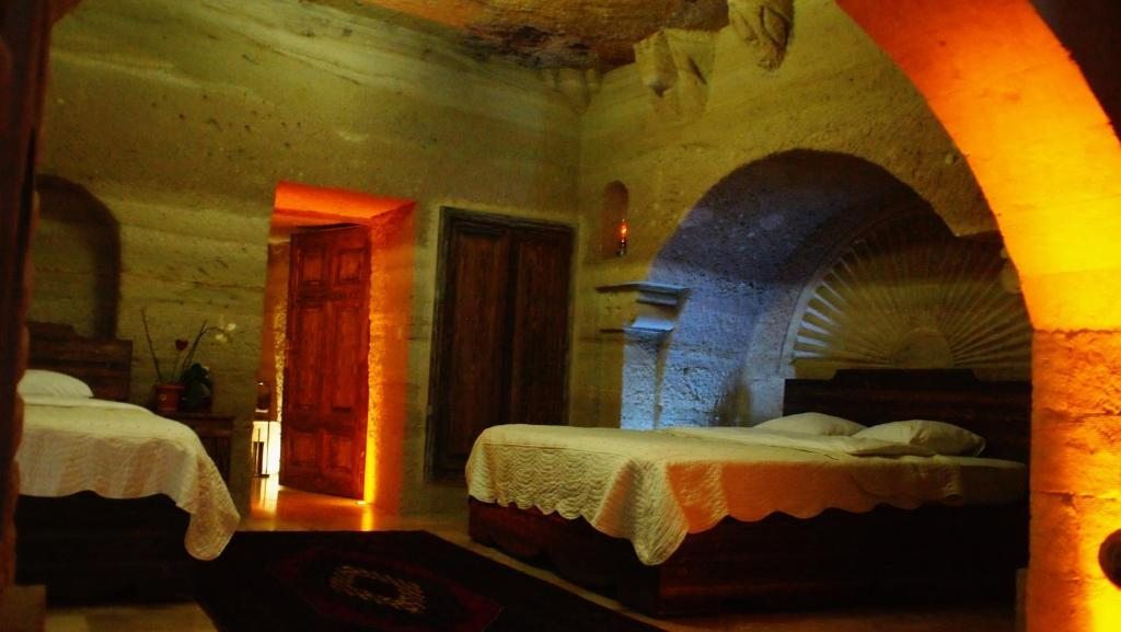 Трехместный (Трехместный номер Делюкс «в пещере») отеля Family Cave Suite Hotel, Гереме