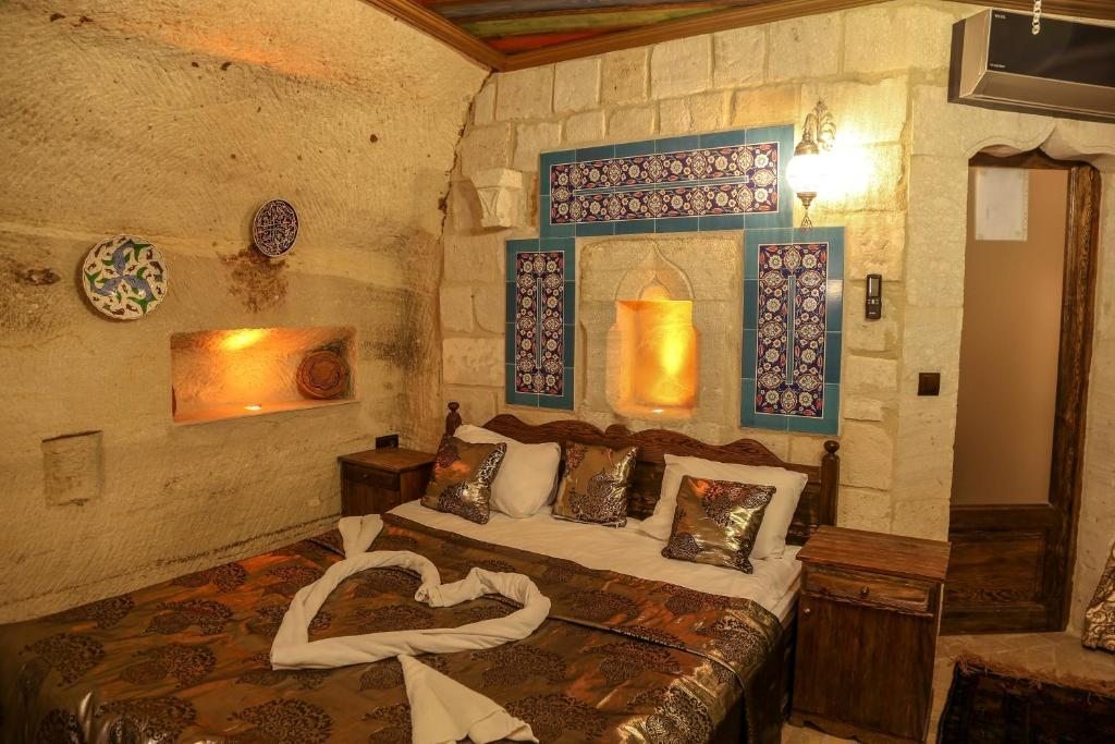 Сьюит (Суперлюкс «в пещере» (для 2 взрослых)) отеля Goreme Palace Cave Hotel, Гереме