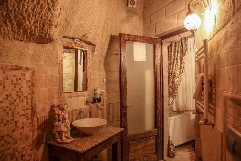 Сьюит (Суперлюкс «в пещере» (для 2 взрослых)), Goreme Palace Cave Hotel