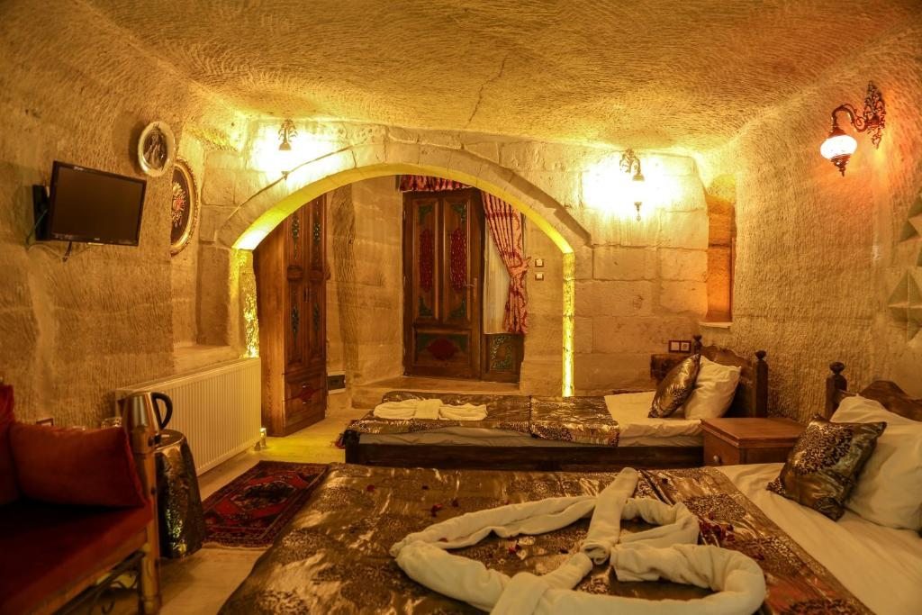 Трехместный (Суперлюкс «в пещере» (для 3 взрослых)), Goreme Palace Cave Hotel