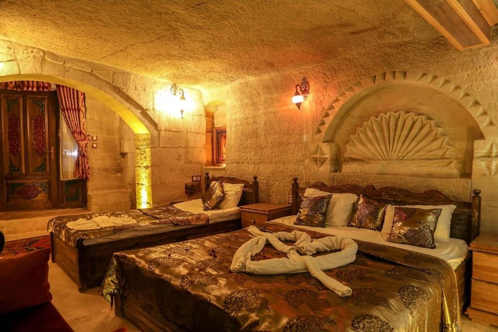 Трехместный (Суперлюкс «в пещере» (для 3 взрослых)), Goreme Palace Cave Hotel