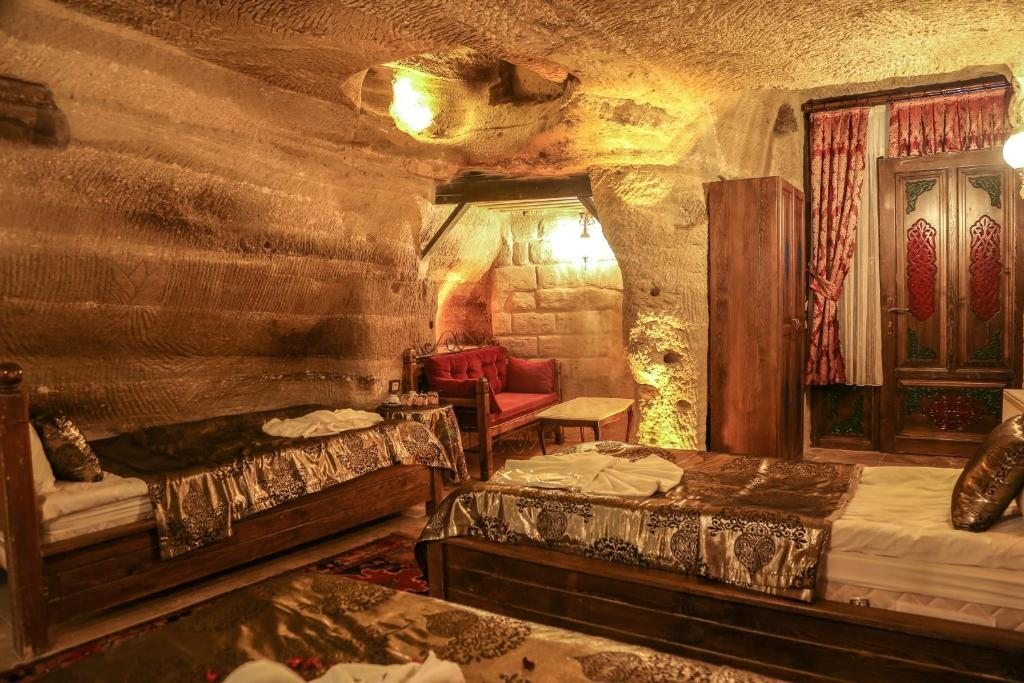 Четырехместный (Суперлюкс «В пещере» (для 4 взрослых)), Goreme Palace Cave Hotel