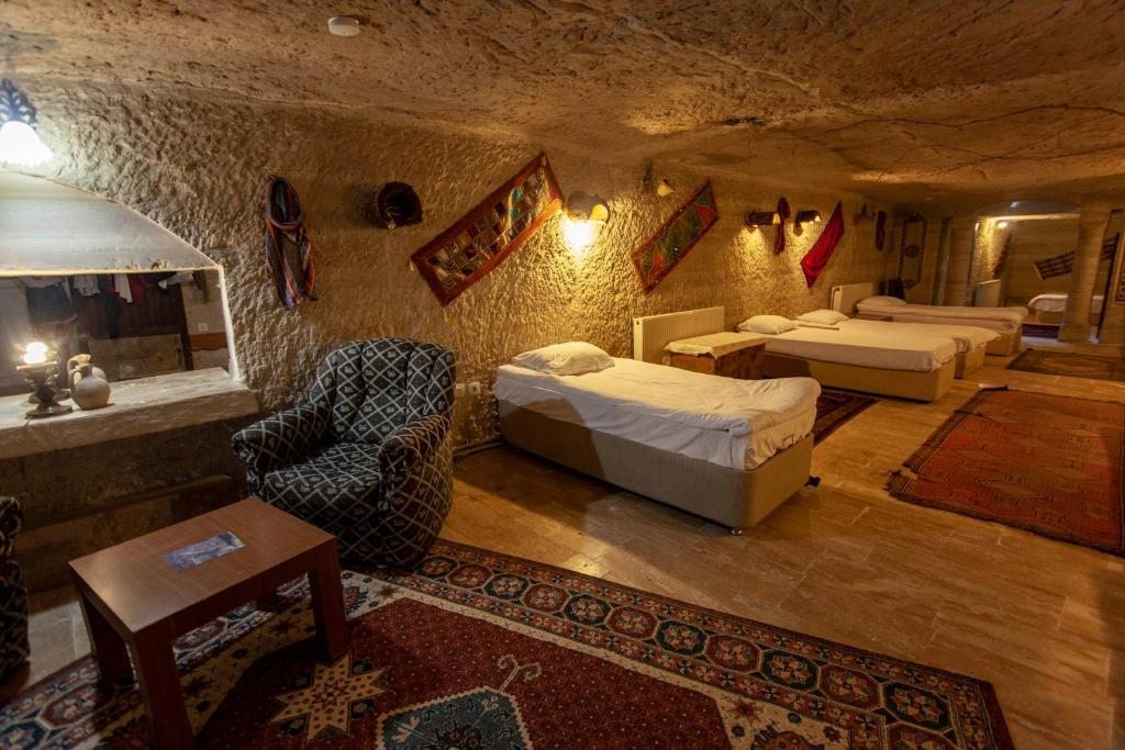 Номер (Кровать в общем 8-местном номере для мужчин и женщин) хостела Nirvana Cave Hotel, Гереме