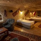 Номер (Кровать в общем 8-местном номере для мужчин и женщин), Nirvana Cave Hotel