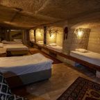 Номер (Кровать в общем 8-местном номере для мужчин и женщин), Nirvana Cave Hotel