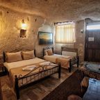 Трехместный (Трехместный номер в пещере), Sakura Cave Hotel