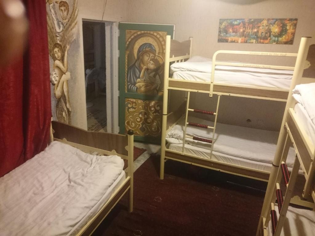 Номер (Спальное место на двухъярусной кровати в общем номере для мужчин и женщин) хостела Stay In Peace Cave Hostel, Гереме