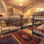 Номер (Спальное место на двухъярусной кровати в общем номере для мужчин и женщин), The Dorm Cave By Travellers