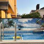 К вашим услуга бассейн в шаговой доступности.