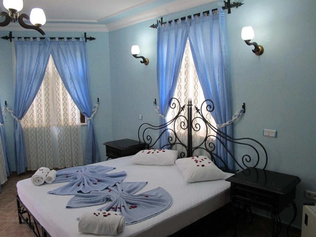 Трехместный (Стандартный трехместный номер) гостевого дома Anatolia Resort, Чиралы