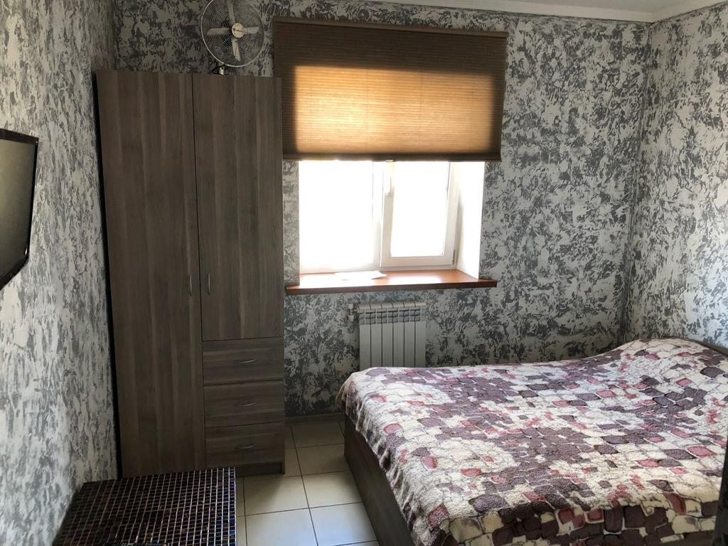Двухместный (Двухместный номер с 1 кроватью и общей ванной комнатой) мотеля 72, Ульянино