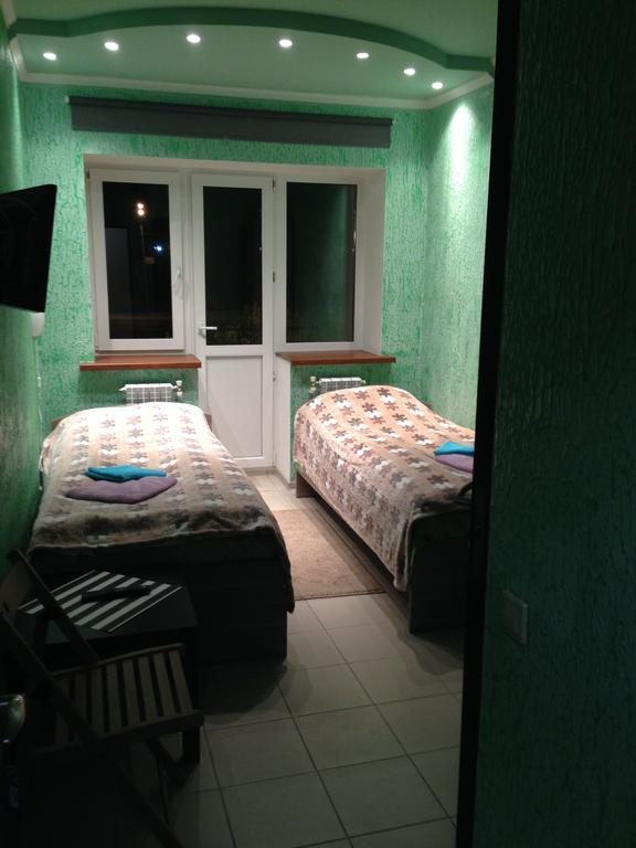 Двухместный (Двухместный номер с 2 отдельными кроватями и балконом) мотеля 72, Ульянино