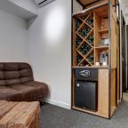Делюкс (С кинотеатром), Отель Winewood Moscow