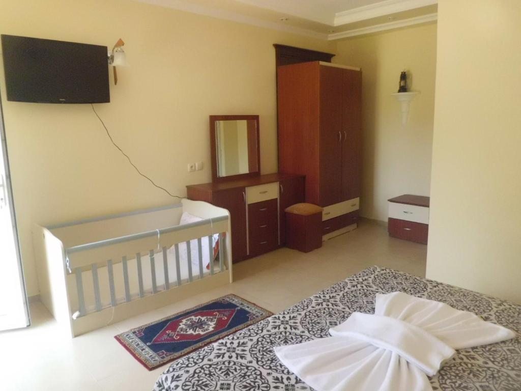 Двухместный (Стандартный двухместный номер с 1 кроватью) гостевого дома Merhaba Hotel, Чиралы