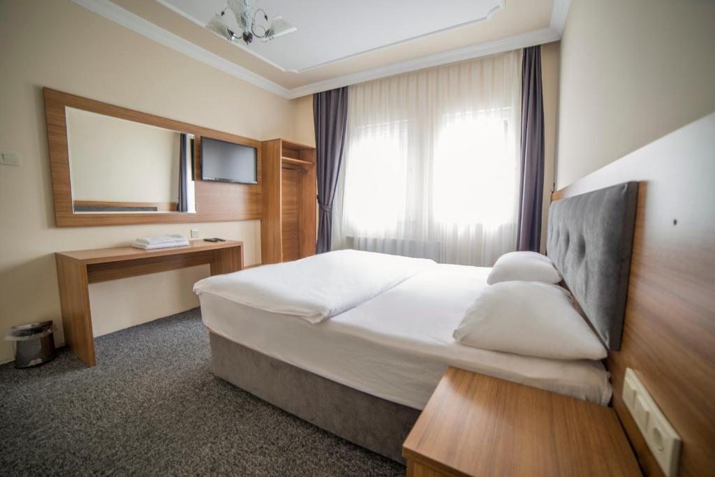 Двухместный (Двухместный номер эконом-класса с 1 кроватью) отеля Butik Inceli Hotel, Узунгель