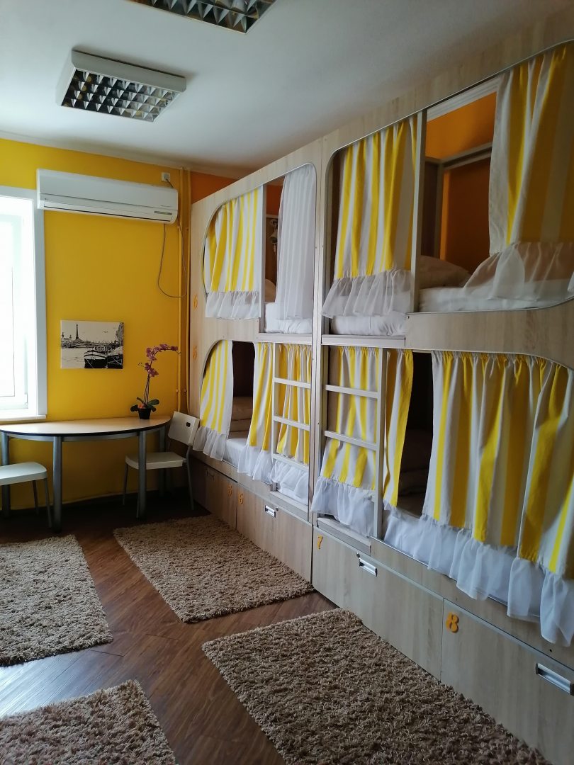 Восьмиместный (Койко-место в восьмиместном номере для женщин) хостела Кают-компания, Хабаровск