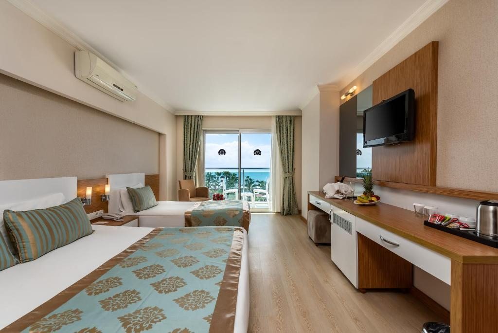 Двухместный (Стандартный двухместный номер с 1 кроватью или 2 отдельными кроватями, вид на море) отеля Annabella Diamond Hotel - Ultra AI, Авсаллар