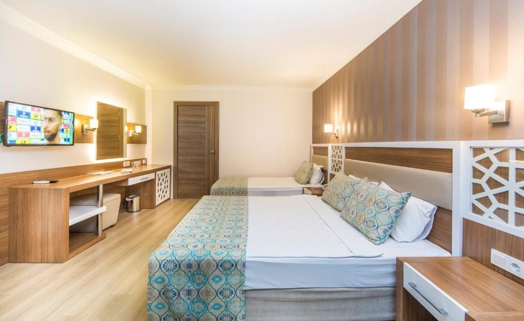 Двухместный (Стандартный двухместный номер с 1 кроватью) отеля Lonicera Resort & Spa, Авсаллар