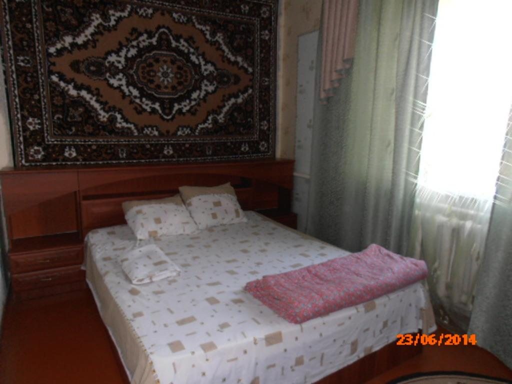 Номер (Дом с 3 спальнями) дома для отпуска  На Чапаева 122, Должанская