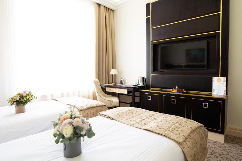 Двухместный (Стандартный двухместный номер с 2 отдельными кроватями) отеля 7 Avenue Hotel and SPA, Самара