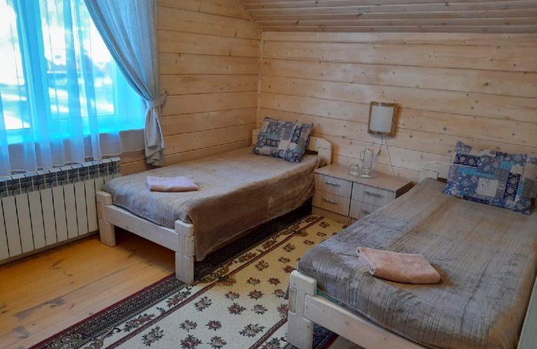Двухместный (Двухместный номер эконом-класса с 2 отдельными кроватями и общей ванной комнатой) базы отдыха Высота 1440, Архыз