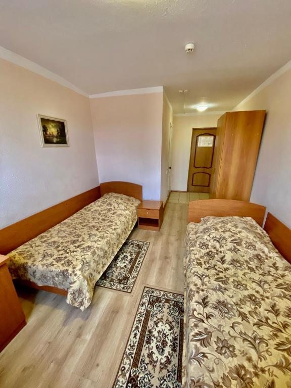 Двухместный (Двухместный номер с 2 отдельными кроватями) гостиницы Звенигород