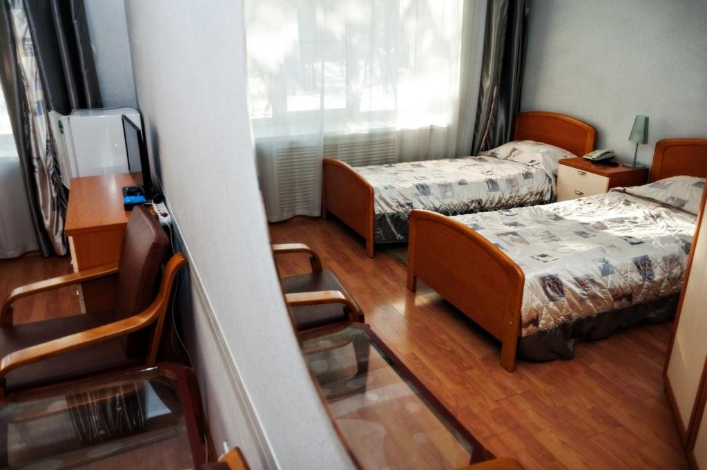 Двухместный (Стандартный двухместный номер с 2 отдельными кроватями) отеля Ермак, Саянск