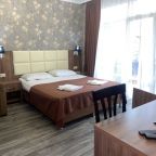 Трёхместный и более (Улучшенный комфорт), Гостевой дом Бумеранг