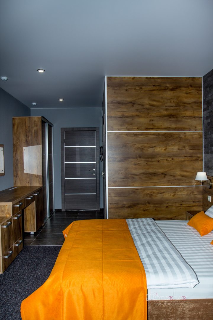 Двухместный (Люкс двухместный с  двуспальной  кроватью и балконом) отеля AL Mare, Голубицкая